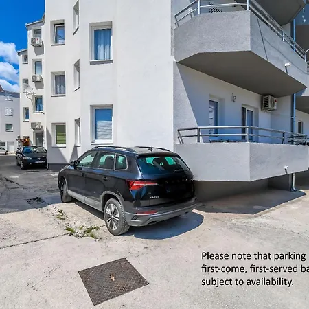 Agi Apartamento Kaštela